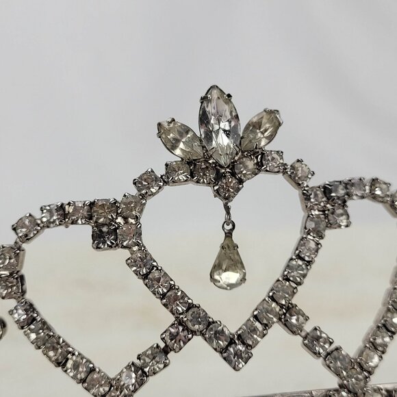 1950\'s Tiara with a Clear Rhinestone Heart Design main image 6